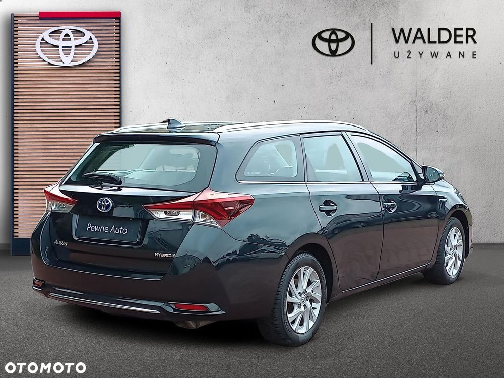 Toyota Auris Hybrid 135 Comfort - 6
