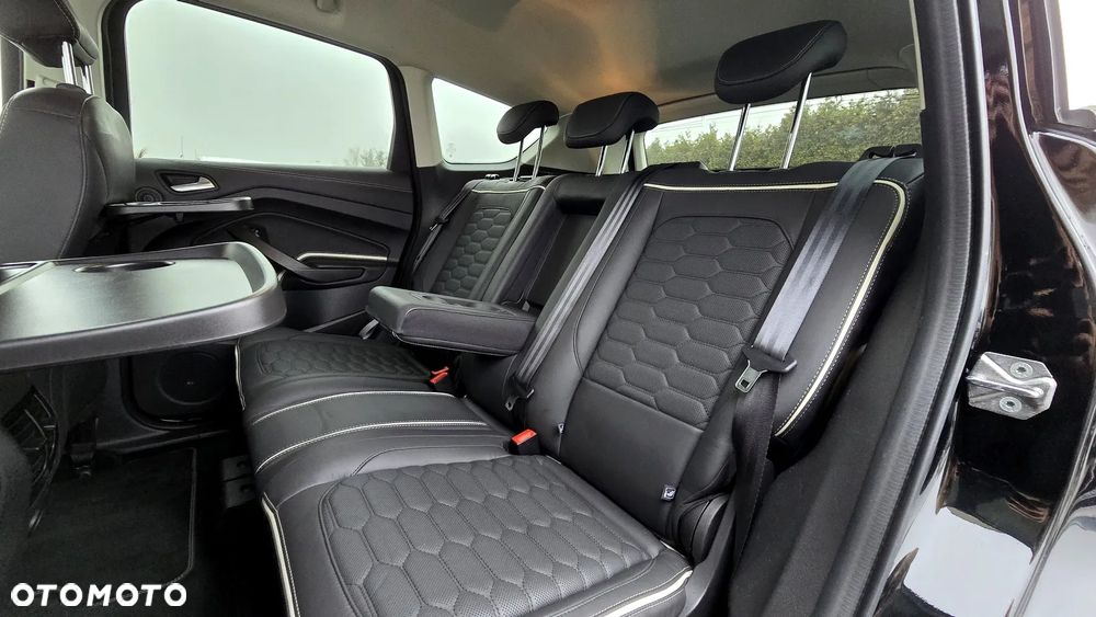 Ford Kuga 2.0 TDCi 4x4 Vignale - 31