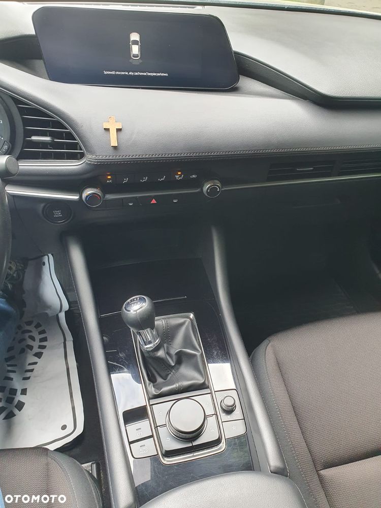 Mazda 3 SKYACTIV-G 2.0 M-Hybrid - 16