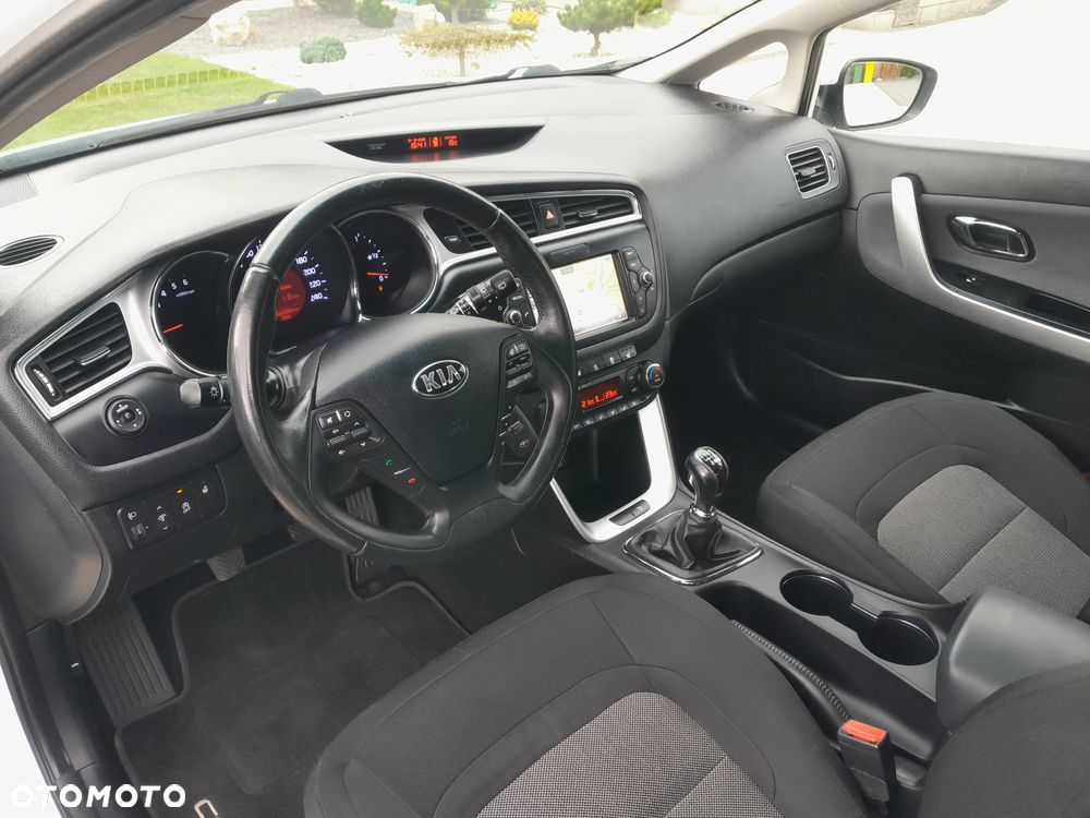 Kia Ceed 1.6 CRDi Spirit - 6