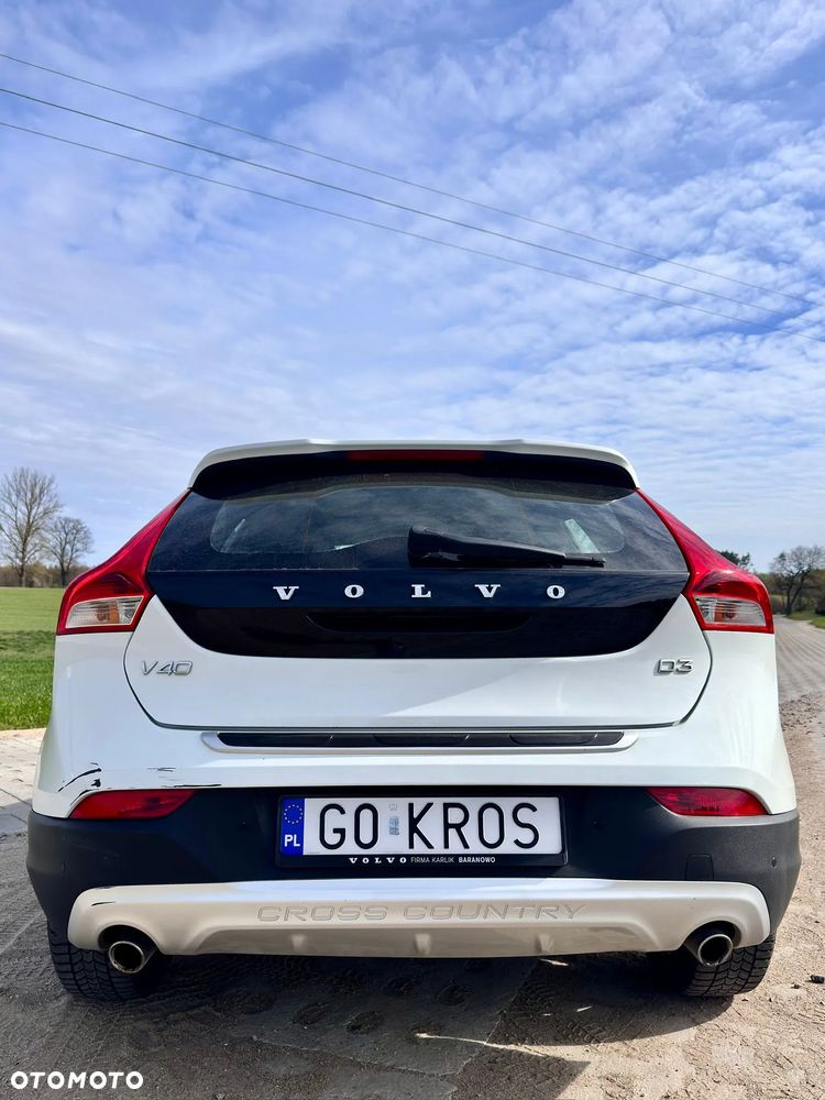 Volvo V40 Cross Country D3 Drive-E Momentum - 3