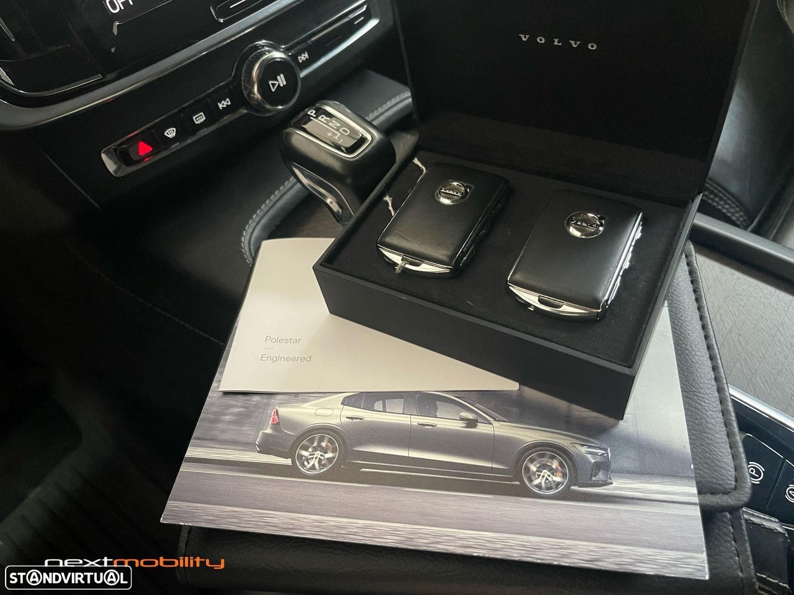 Volvo V90 Cross Country 2.0 D4 Pro AWD Geartronic - 17
