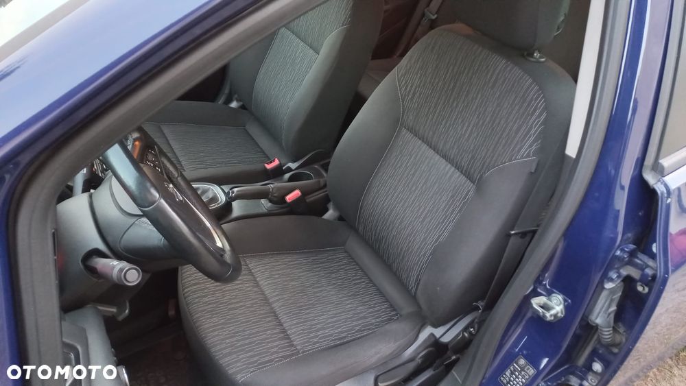 Opel Astra 1.6 CDTI Essentia - 9