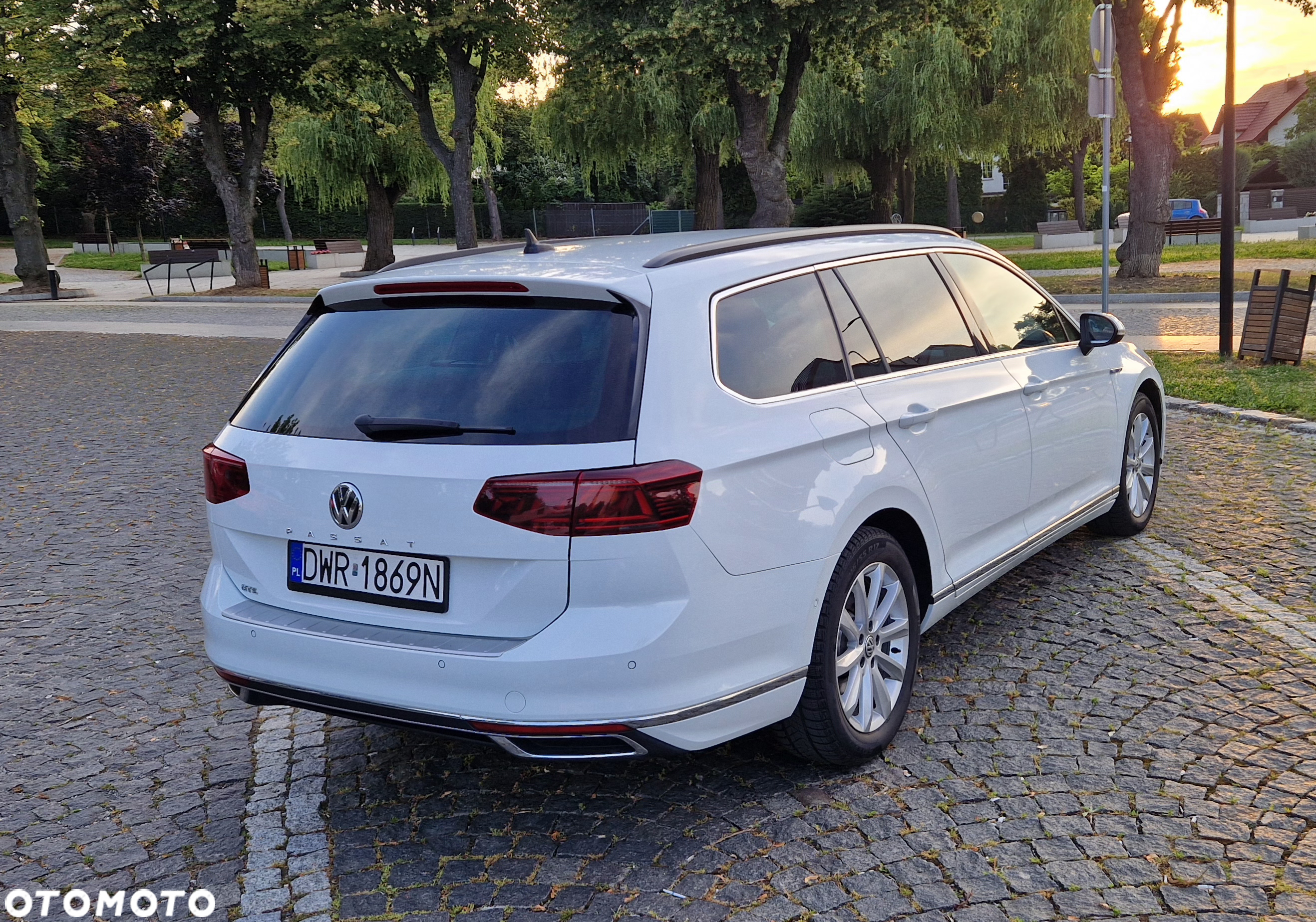 Volkswagen Passat Variant 1.4 TSI Plug-In-Hybrid DSG GTE - 2