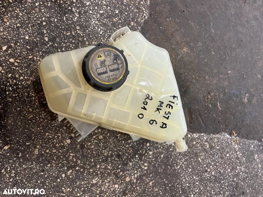 Vas expansiune antigel lichid racire Ford Fiesta MK6 benzina 2011