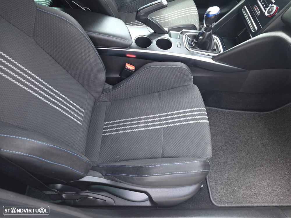 Renault Mégane 1.5 dCi GT Line - 24