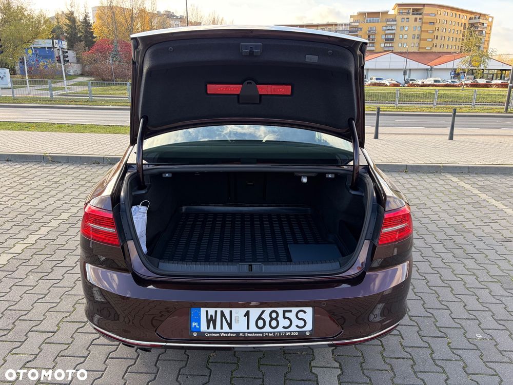 Volkswagen Passat 1.8 TSI BMT Highline - 12