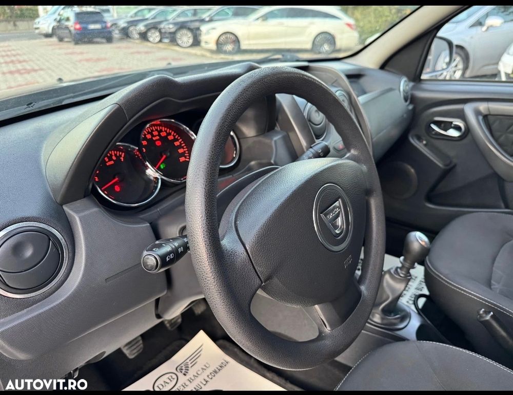 Dacia Duster 1.6 4x4 Prestige - 18