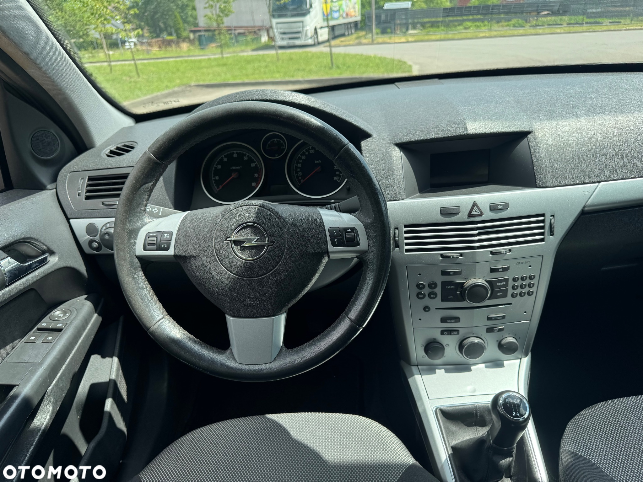 Opel Astra 1.6 Caravan - 14