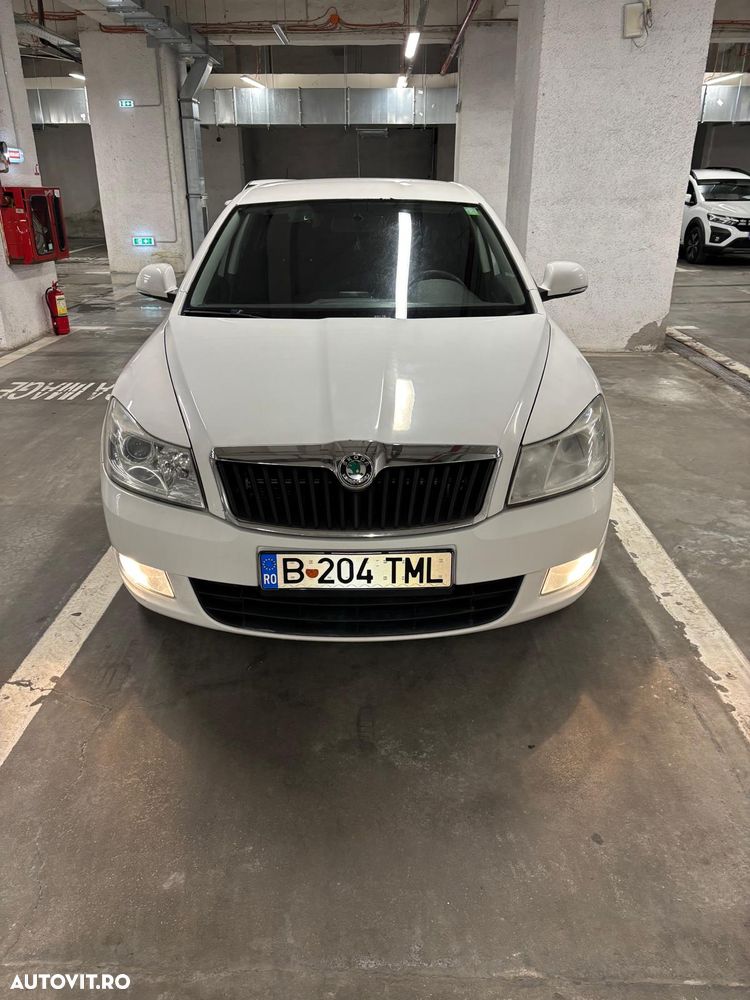 Skoda Octavia 1.6 TDI Ambiente - 1