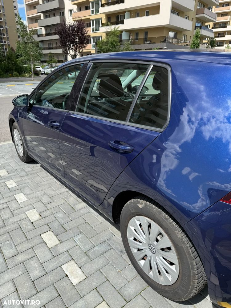 Volkswagen Golf - 20