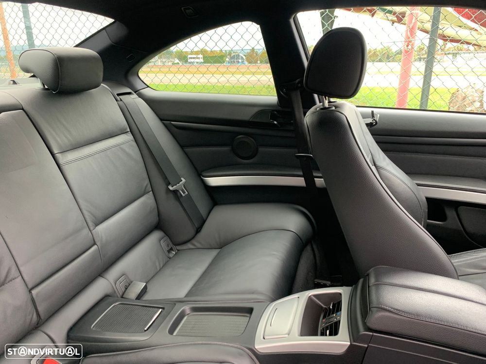 BMW 320 d Coupe Edição M - 30