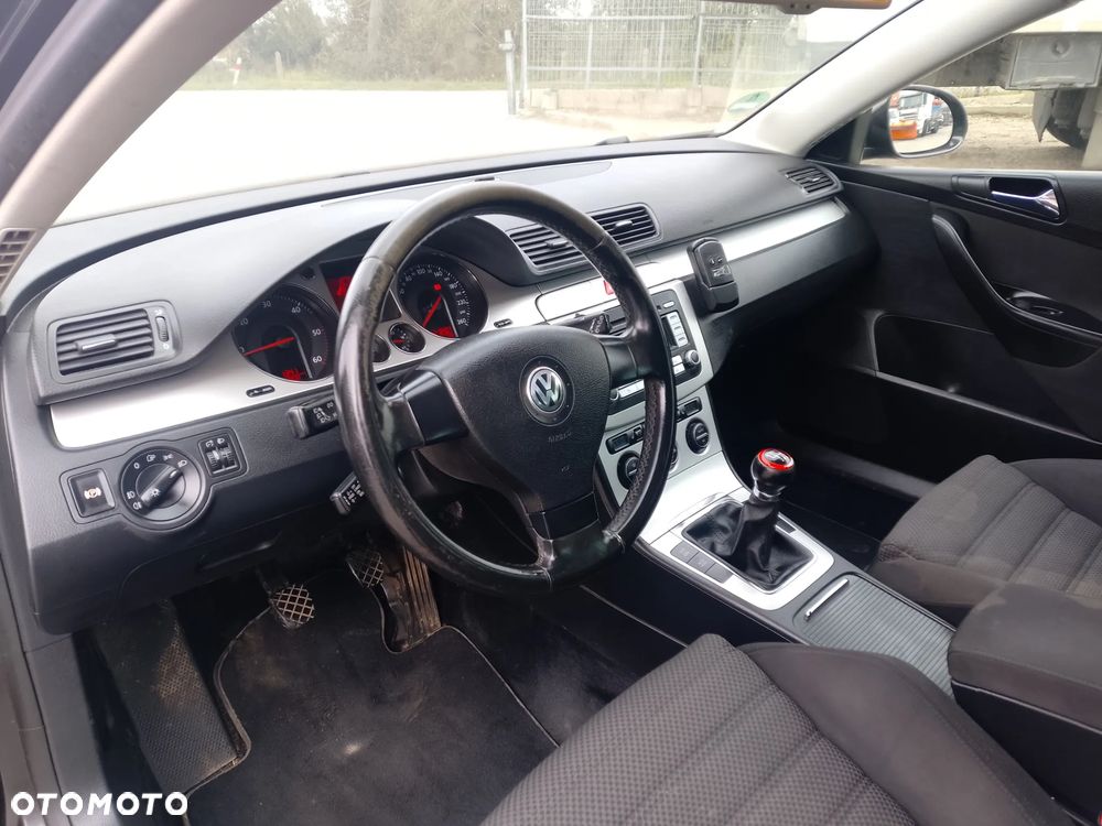 Volkswagen Passat 2.0 TDI 4Motion Highline - 6