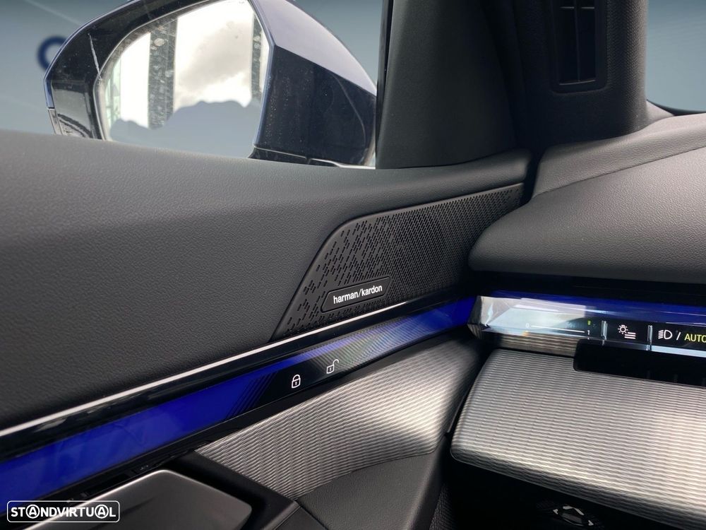 BMW i5 eDrive40 Pack Desportivo M - 14