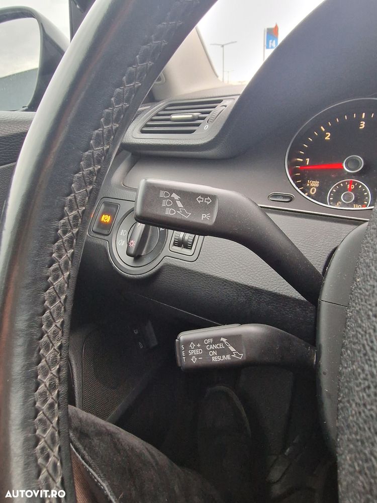 Volkswagen Passat 2.0 TDI Comfortline DPF - 12