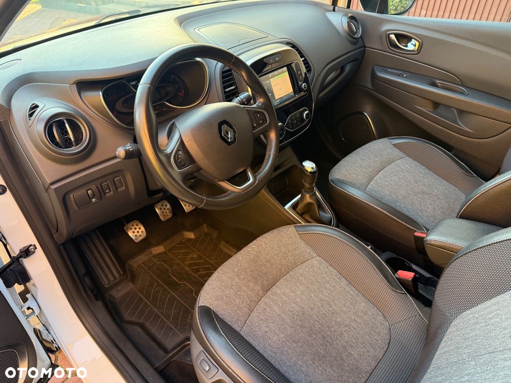 Renault Captur 1.2 Energy TCe XMOD - 19