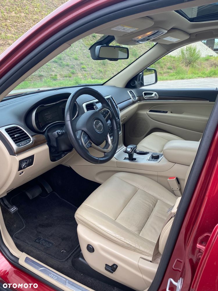 Jeep Grand Cherokee - 18