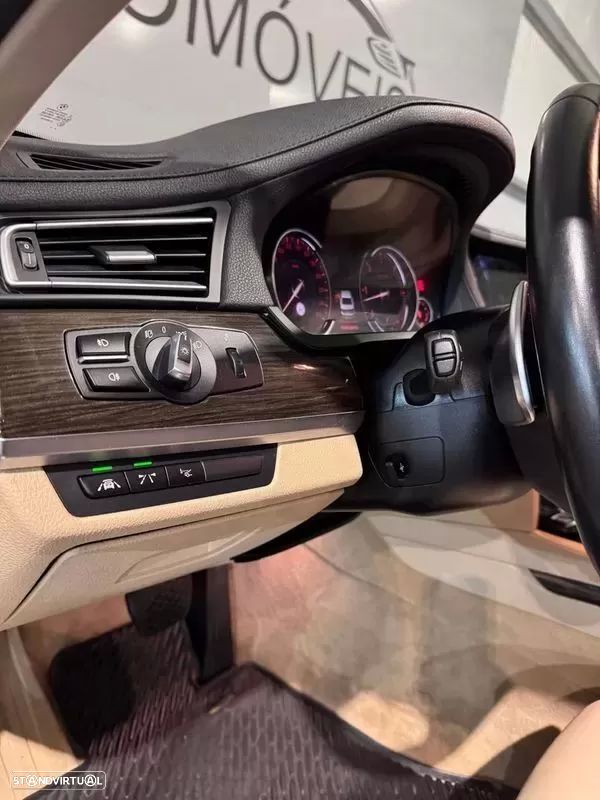 BMW 740 d - 30