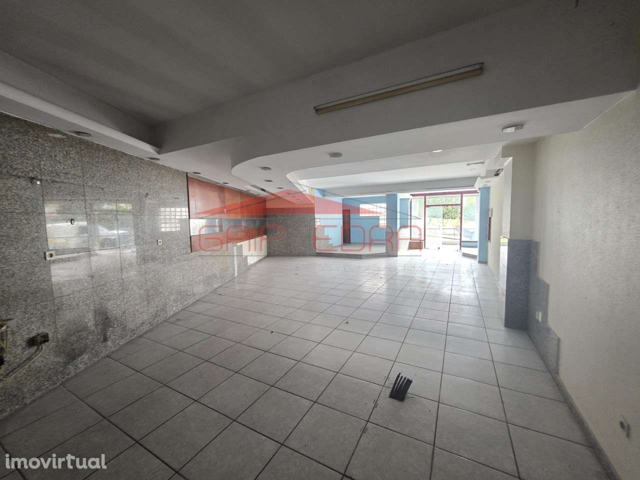 Oportunidade loja ideal habitação comércio restauração Guimarães - Grande imagem: 2/17