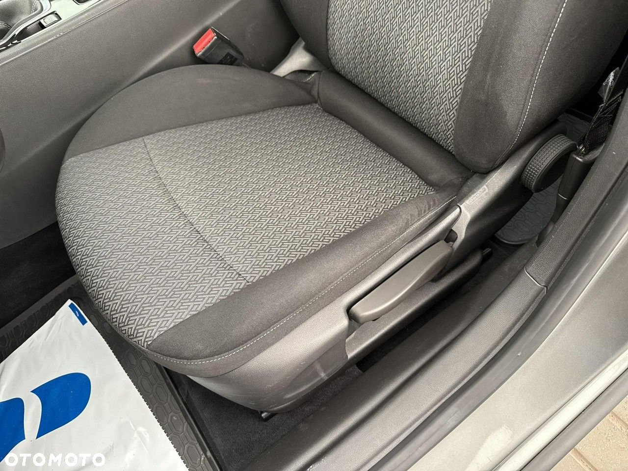Opel Insignia - 17