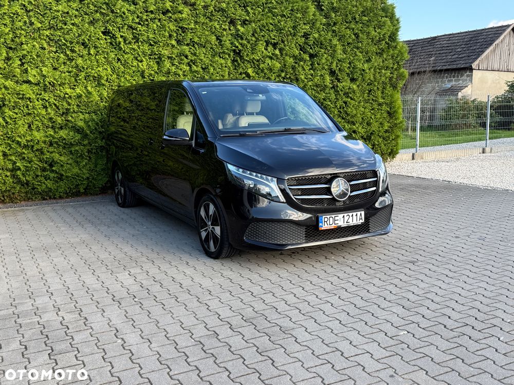 Mercedes-Benz Klasa V - 3