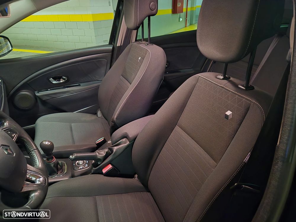 Renault Mégane Sport Tourer 1.5 dCi Limited SS - 23