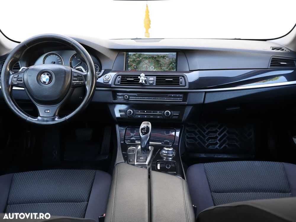 BMW Seria 5 520d - 5