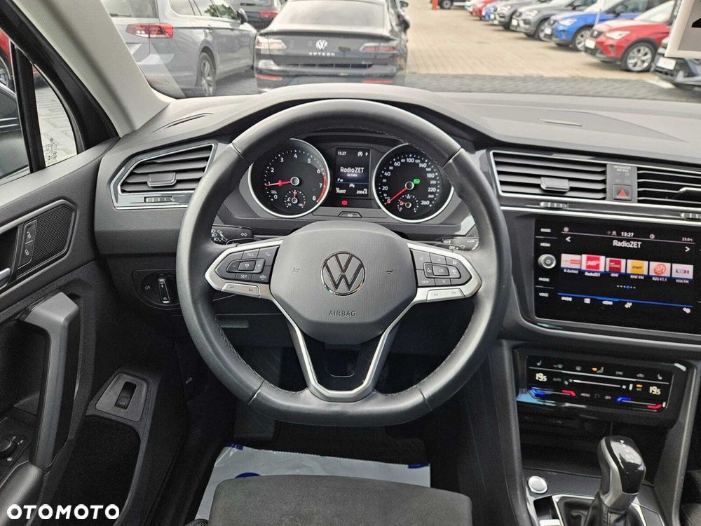 Volkswagen Tiguan - 16