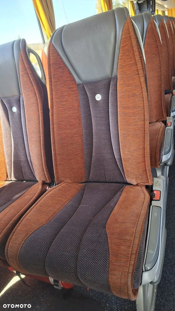 Mercedes-Benz TOURISMO RHD-L - 14