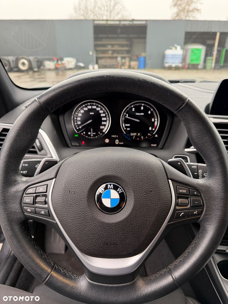 BMW Seria 1 120d Sport Line Shadow - 24