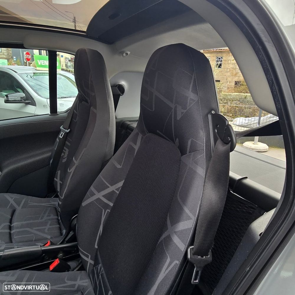 Smart ForTwo Coupé 1.0 mhd Pure 61 - 4