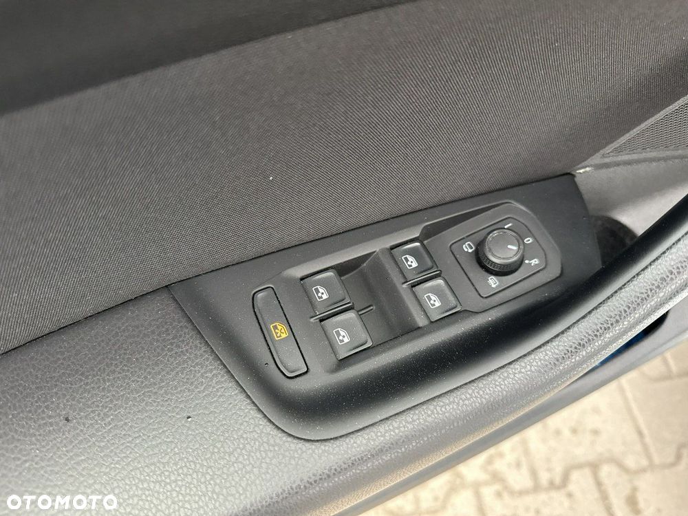 Volkswagen Passat 1.5 TSI EVO Business - 12
