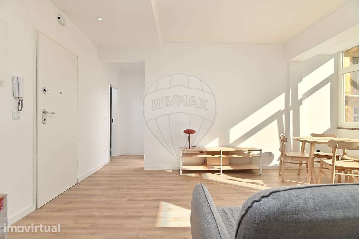 Apartamento T1 para arrendamento - Grande imagem: 2/14