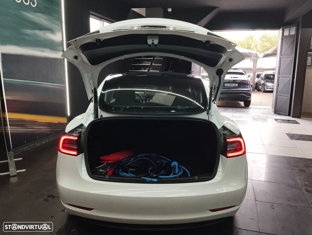 Tesla Model 3 Long Range Tração Traseira - 14