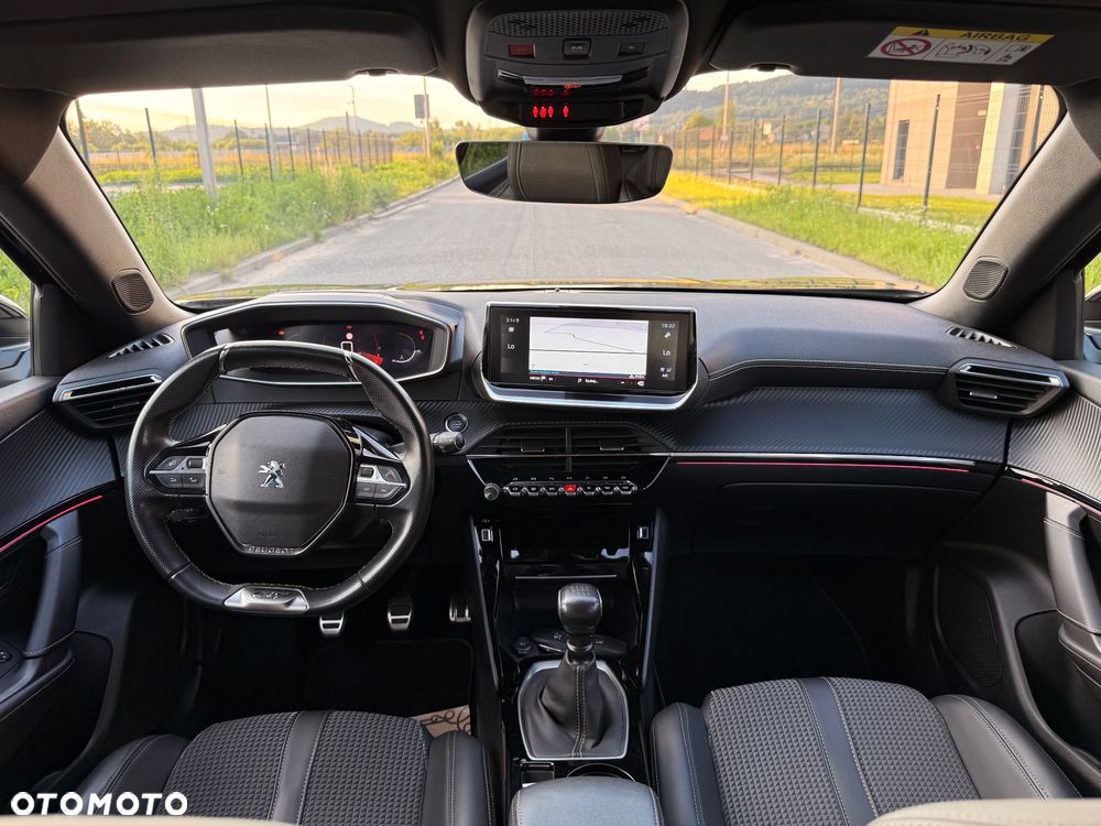Peugeot 2008 - 25