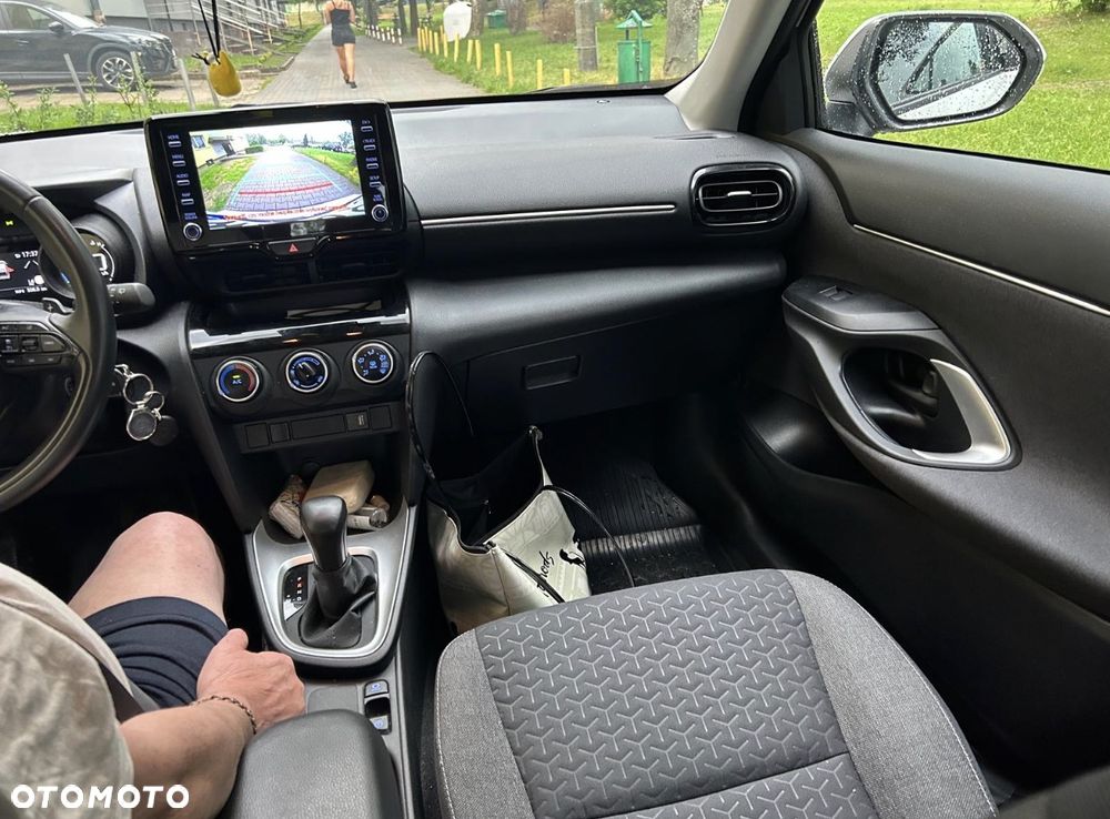 Toyota Yaris - 24