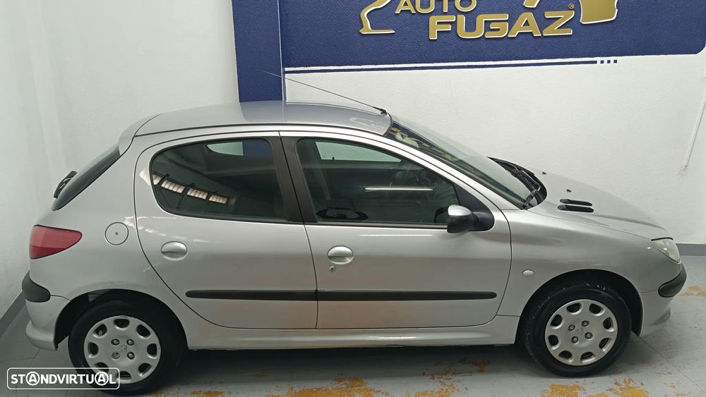 Peugeot 206 1.1 Color Line - 2