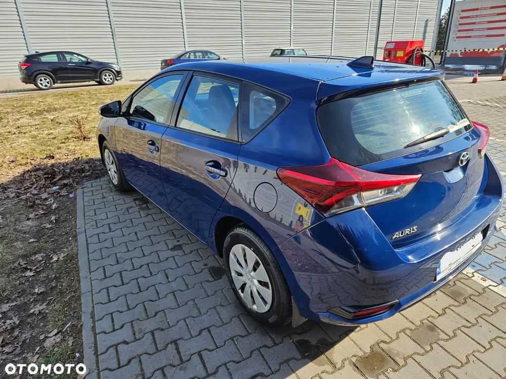 Toyota Auris - 3