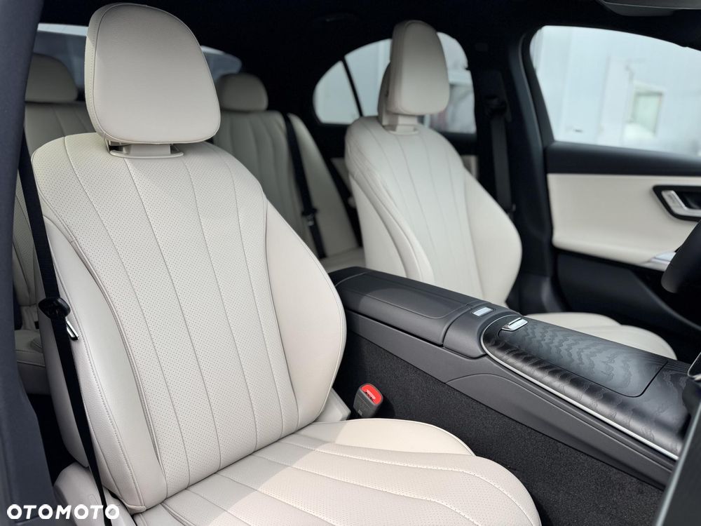 Mercedes-Benz Klasa E 200 d 9G-TRONIC AVANTGARDE Line NIGHT Edition - 13