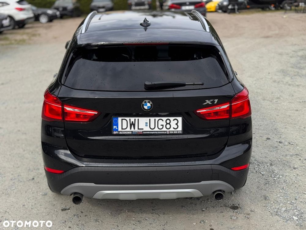 BMW X1 xDrive25i xLine - 11