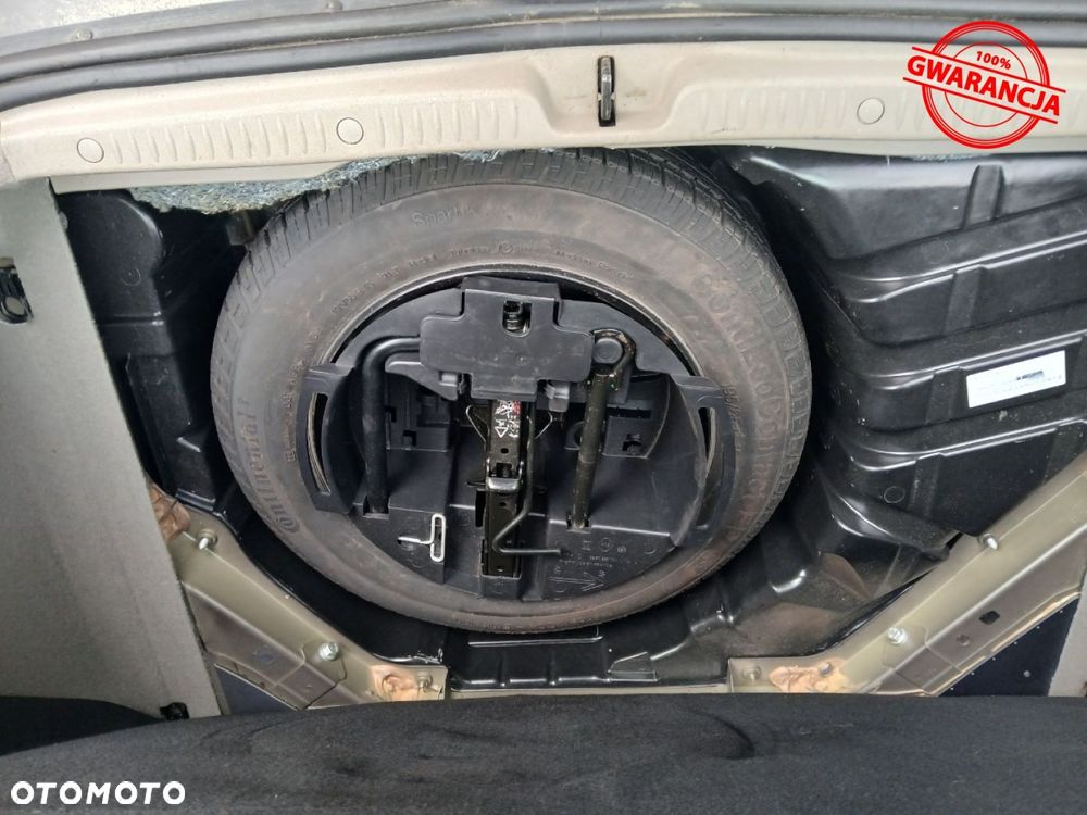 Renault Scenic 1.6 16V Emotion Plus - 25