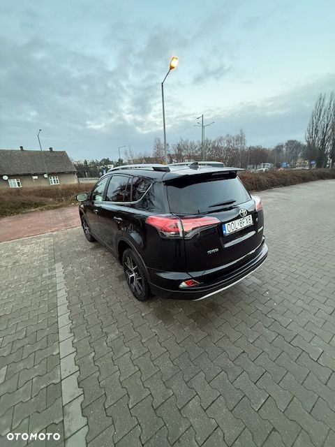 Toyota RAV4 2.0 D-4D Prestige 4x2 - 5