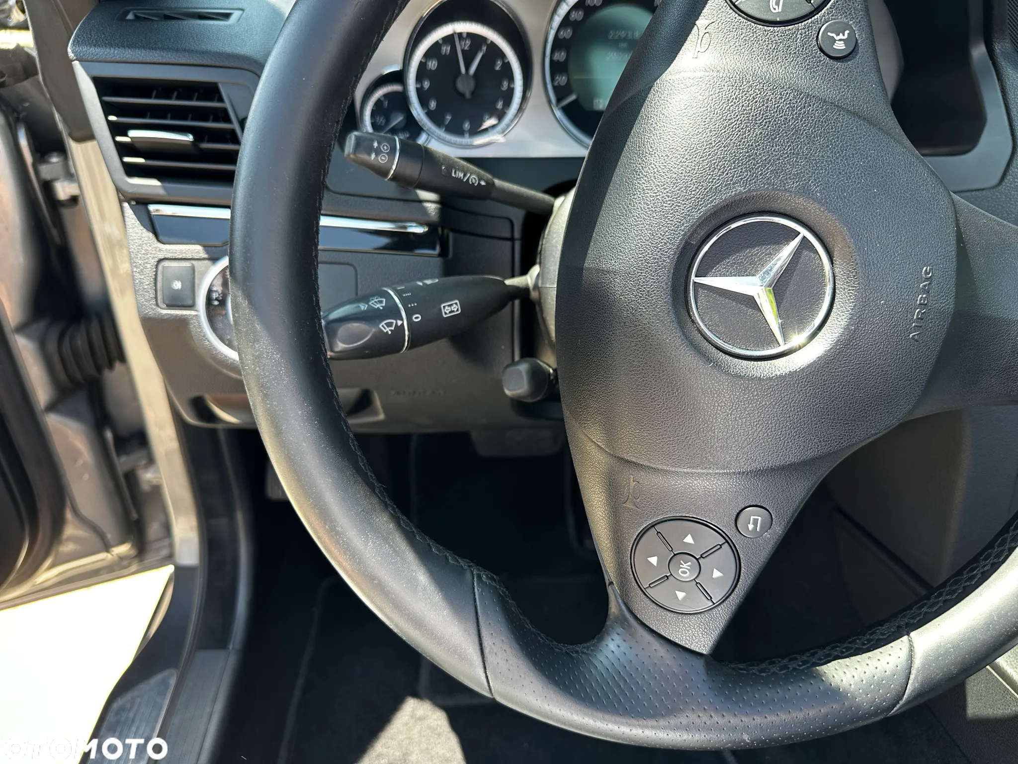 Mercedes-Benz Klasa E - 11