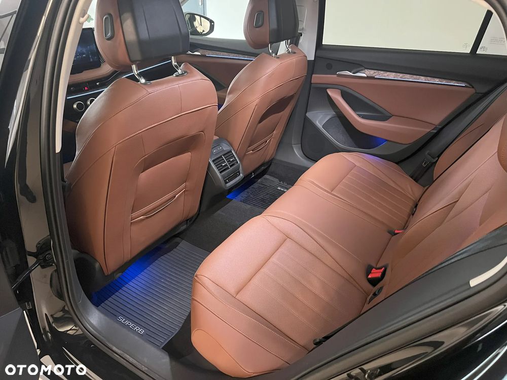 Skoda Superb 2.0 TDI SCR 4x4 L&K DSG - 13