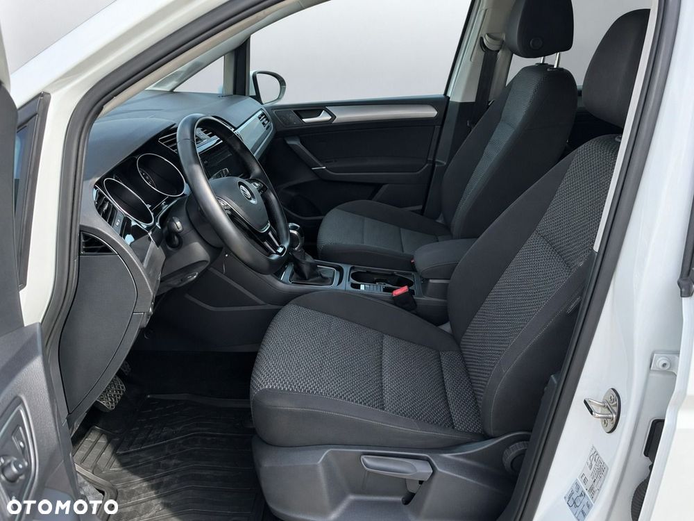 Volkswagen Touran 2.0 TDI SCR Comfortline - 8