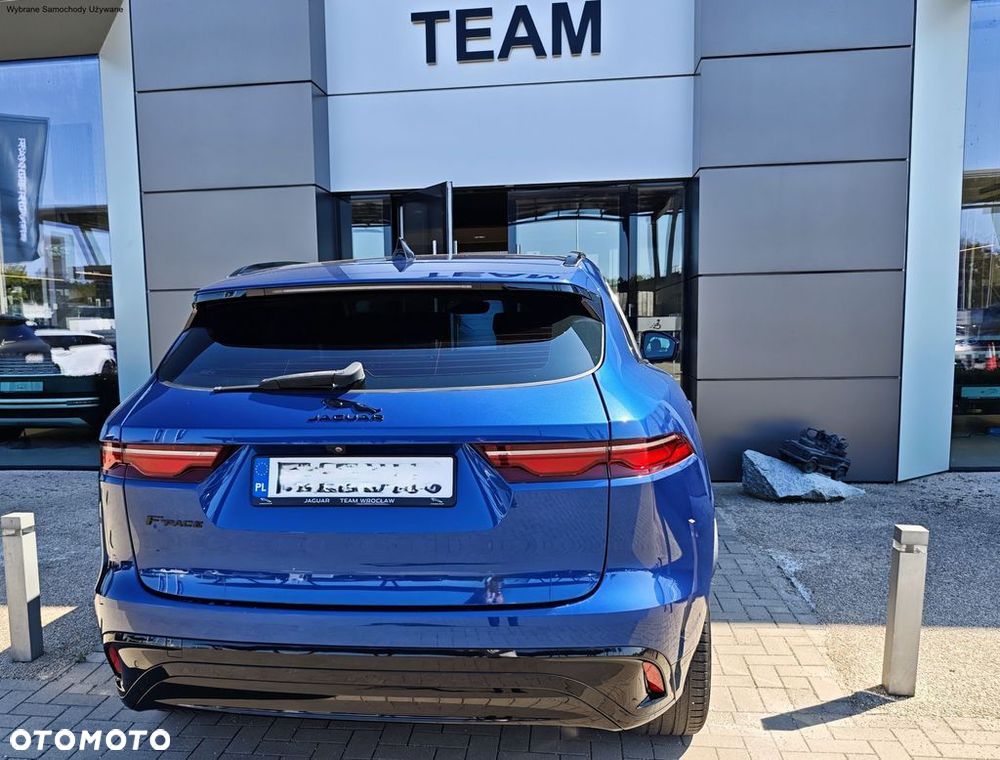 Jaguar F-Pace - 10