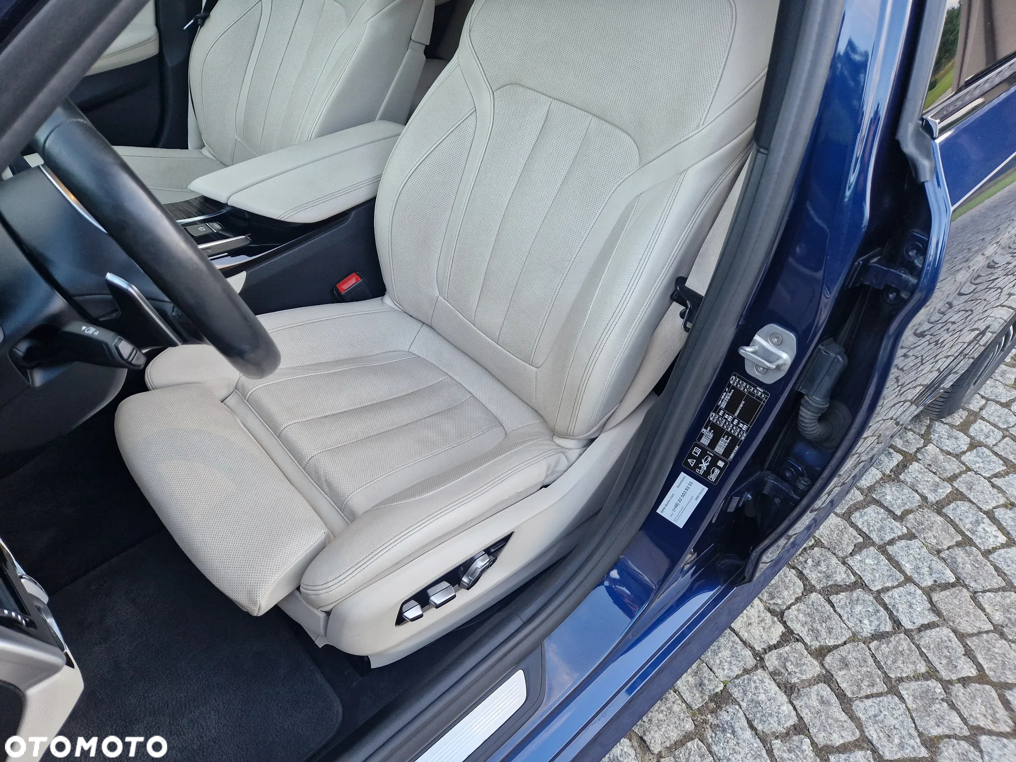 BMW Seria 5 520d xDrive - 10