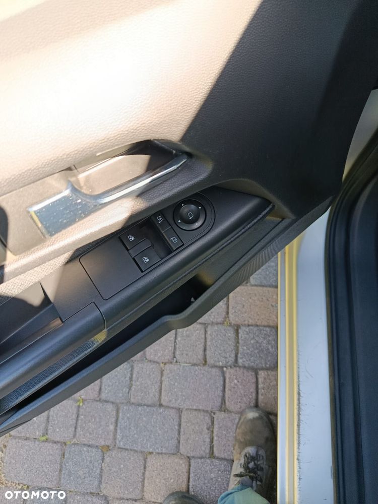 Opel Astra - 10