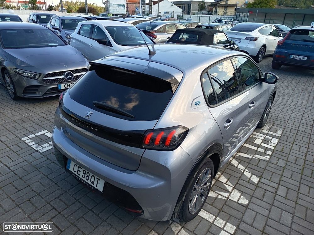 Peugeot e-208 50 kWh Allure - 9