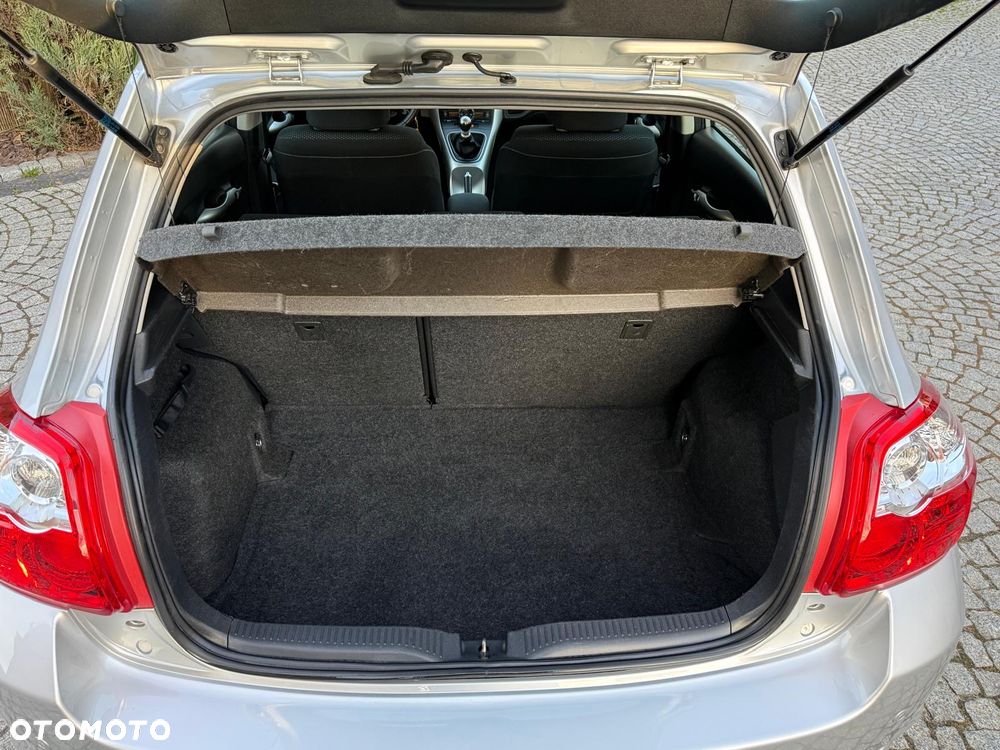 Toyota Auris 1.6 Edition - 19